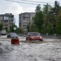 Мощный ливень затопил улицу Свердлова