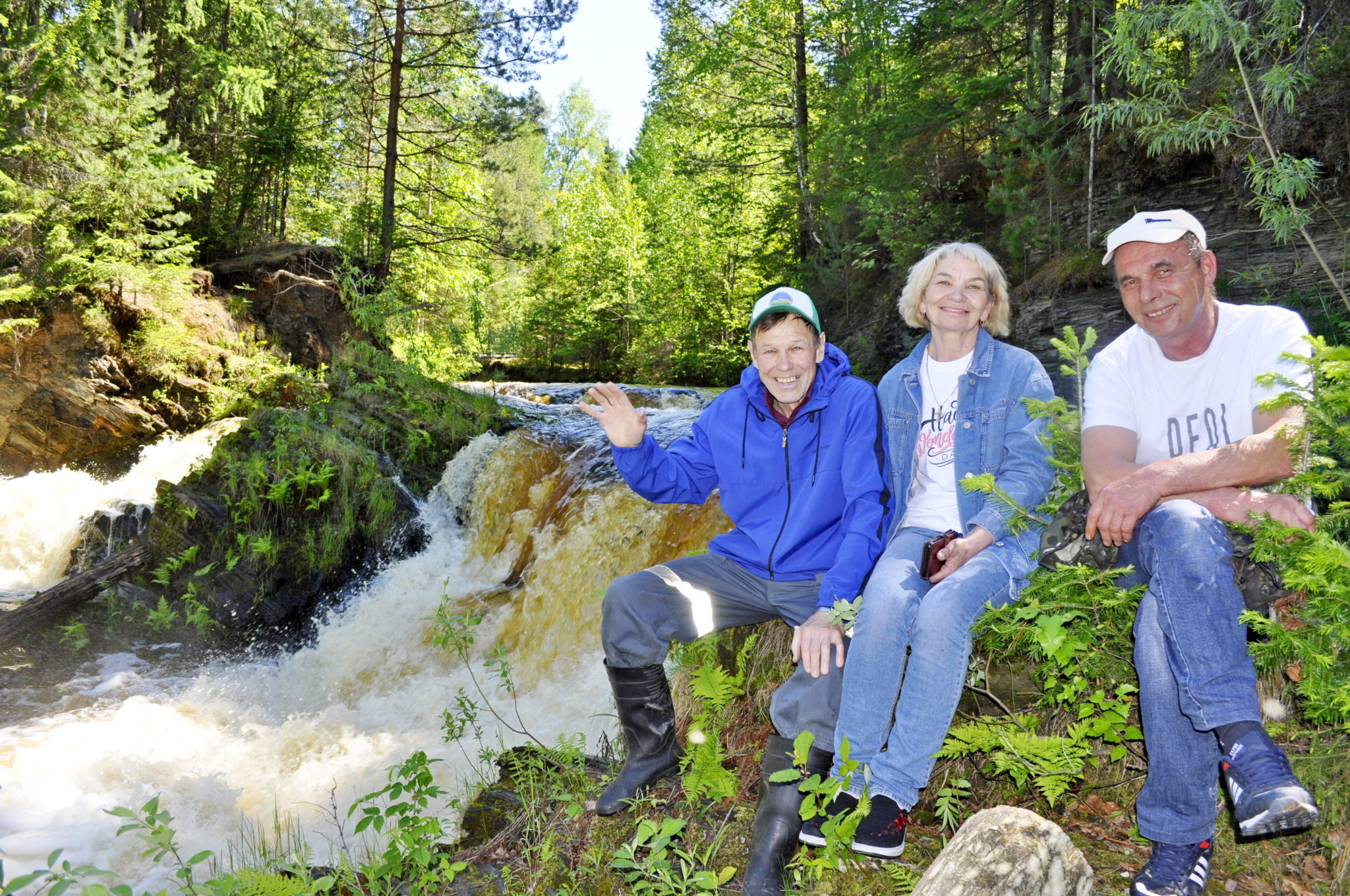 Ребята с Waterfall Ярославль