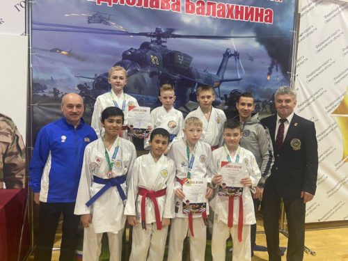Качканарцы вернулись с областного турнира по каратэ – с медалями