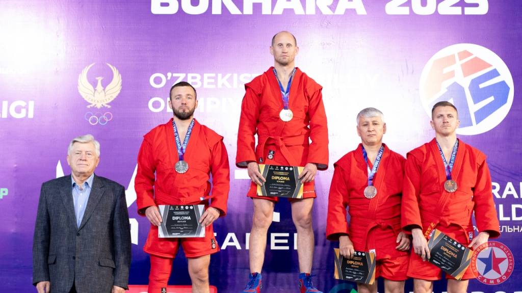 Качканарский самбист стал серебряным призёром мира